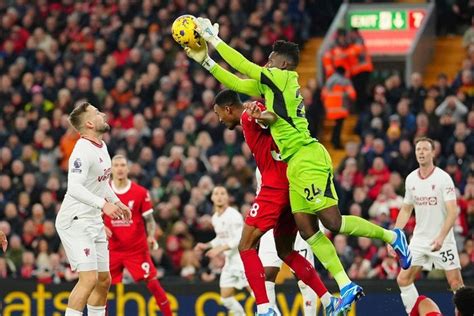 Liverpool Bermain Imbang Lawan Manchester United