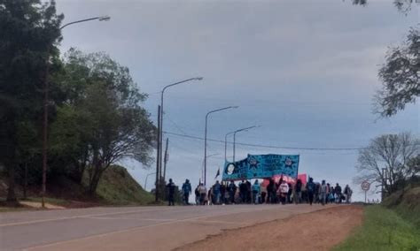 Piqueteros Cortan La Ruta En Campo Viera Infober