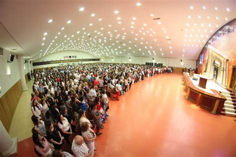 Visita Del Obispo Randal A Portugal Uckg Centro De Ayuda