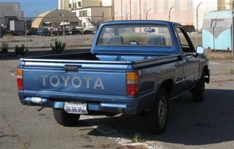 Photo Image Gallery And Touchup Paint Toyota Truck In Medium Blue Metallic 8d7