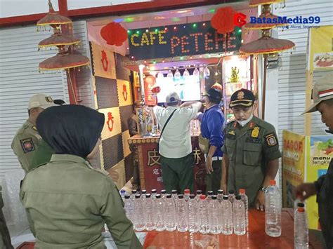 Jaga Bulan Suci Ramadhan Satpol Pp Kota Blitar Razia Kafe Dan Tempat