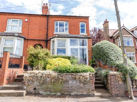 4 Bed End Terrace House For Sale In Northampton Road Earls Barton