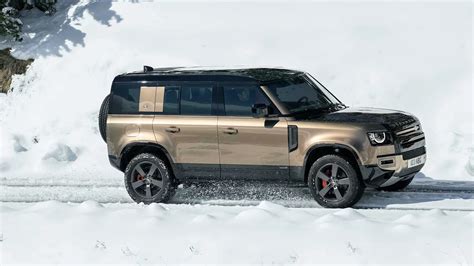 Explore Defender 110 2023 & Build yours today | Defender | Land Rover ...