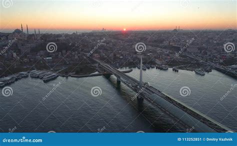 Opini N A Rea De La Estambul Turkie Del Abej N Bah A De Bosphorus