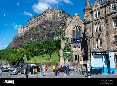 Cold Town House Bar And Restaurant In The Grassmarket In Edinburgh Old