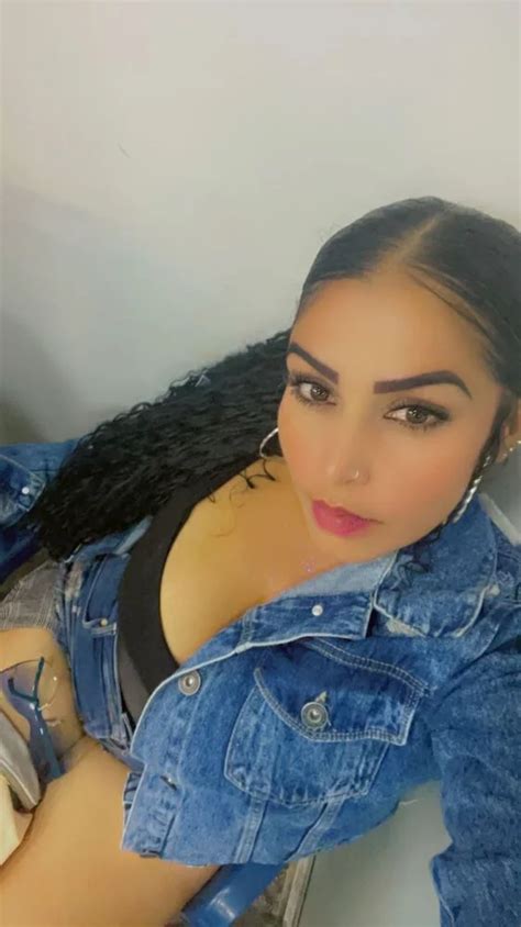 Lesly Moore Lesly Moore Cam Model Free Live Sex Chat Room Camversity