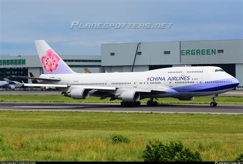 B 18215 China Airlines Boeing 747 409 Photo By HUNG CHIA CHEN ID