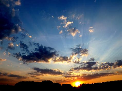 Fotos Gratis Agua Horizonte Nube Cielo Amanecer Puesta De Sol