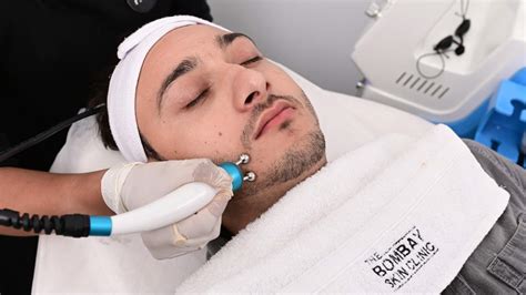 Benefits of Men's Facial Treatment - Facts, Results & Skin-care Tips ...