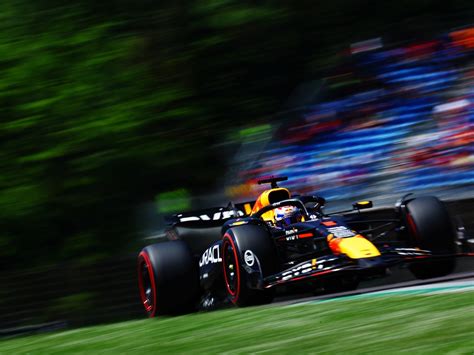 Max Verstappen logra pole en Imola e iguala récord de Senna