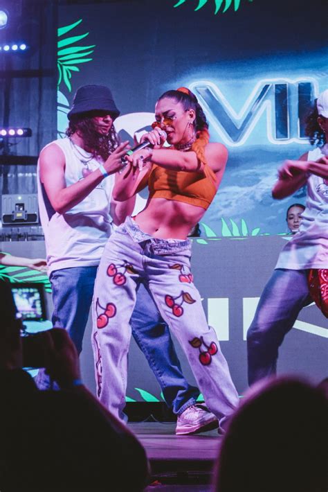 Vikina Mike Sipe Entertainment