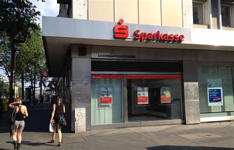 Sparkasse Köln Bonn - Banks & Credit Unions - Barbarossaplatz 2, Mauritiusviertel, Cologne ...