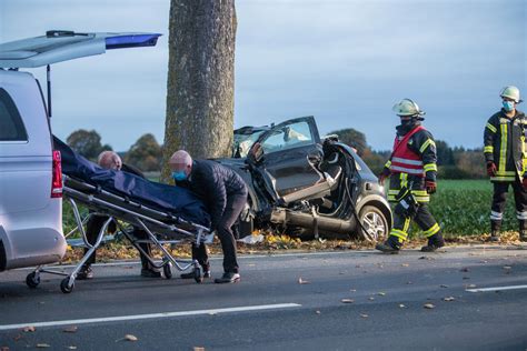 T Dlicher Verkehrsunfall Zwischen T Tensen Und Iddensen