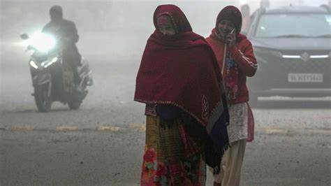 North India Cold Wave Fog And Cold Wave Grip North India Delhi