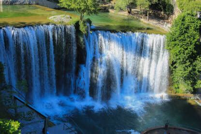 Vodopad Jajce Preuzmite Fotografiju Foto Baza