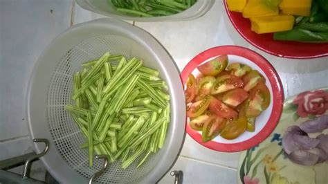 How to cook Horseradish tree fruit(Bunga ng Malunggay) ALA Pakbet - YouTube