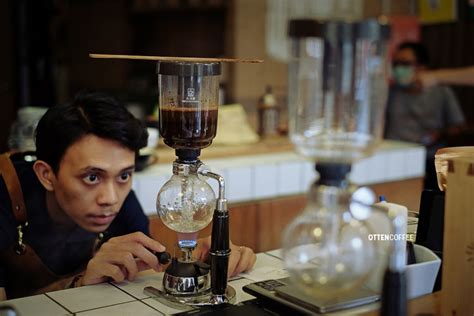 Berimajinasi Di Kedai Filosofi Kopi Majalah Otten Coffee