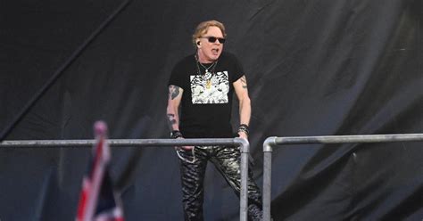 Klage Guns N Roses S Nger Axl Rose Der Vergewaltigung Beschuldigt