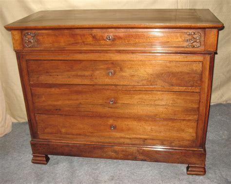 Proantic Commode d époque Louis Philippe en noyer blond massif à 4