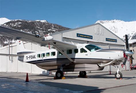 Airport Samedan Bilder Von J Rg Bosshard