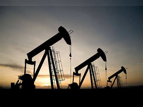 Oil Futures Up 3 On Strong China Refinery Data Weaker Us Dollar Zee Business