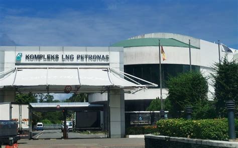 Malaysians Must Know the TRUTH: Petronas reports fire at Bintulu LNG ...