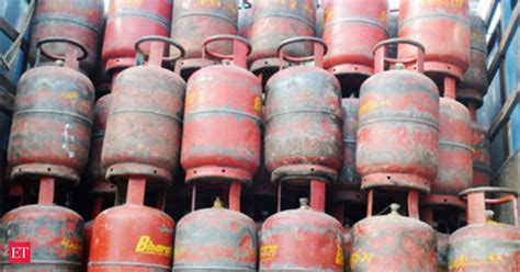 Price Of Non Subsidised Lpg Hiked By Rs 220 To Rs 1241 Per Cylinder