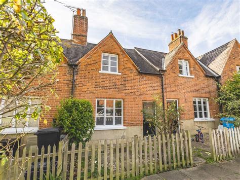 2 Bed Terraced House For Sale In Prince Consort Cottages Windsor Sl4