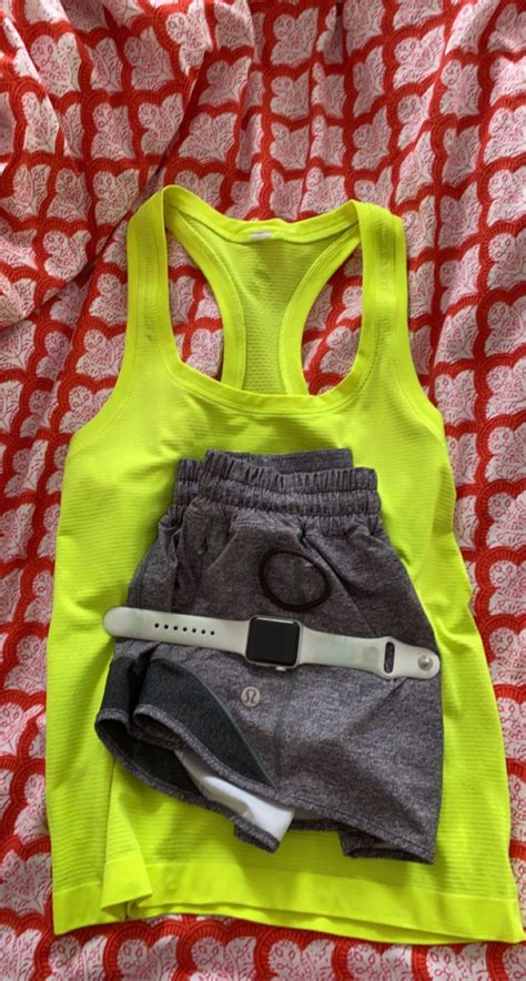 Running Fit 😋😋 Athletic Tank Tops Fashion Tank Tops