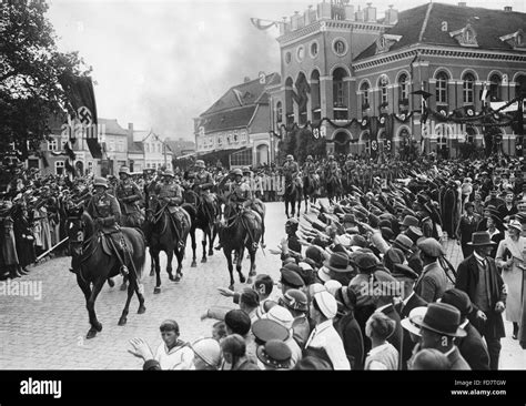 Regimental Infantry Hi Res Stock Photography And Images Alamy