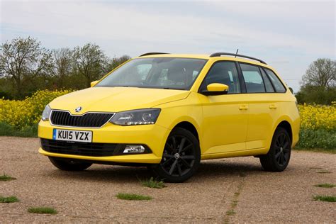 Skoda Fabia Estate Review (2021) | Parkers