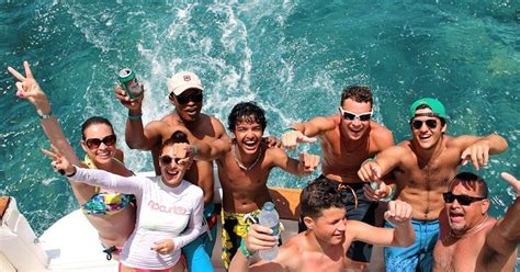 Private party boat and reef snorkeling charter | musement