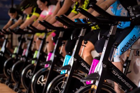 6 Beneficios De Practicar Spinning Que Te Animarán A Probarlo