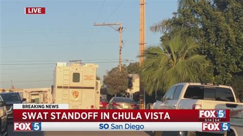 Chula Vista Swat Standoff Police Surround House Of Man Who Claims To