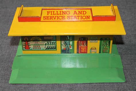 Dinky Toys 038 Pre War Petrol Station Diecast