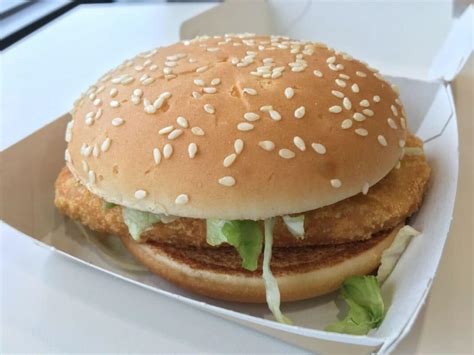 Mcdonalds Mcchicken Review Worth The Hype Thefoodxp