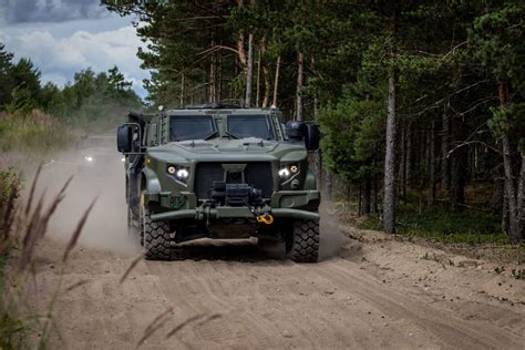 Oshkosh Defense Receives 102 Million Order To Supply Jltvs To International Allies Defense Arabia