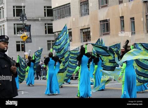 Performers At The Macys Thanksgiving Day Parade Nyc Usa Stock Photo