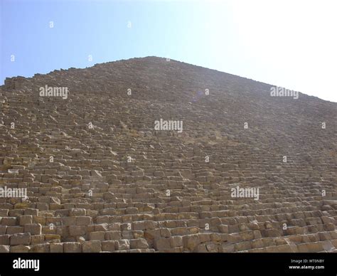 Giza Pyramids Hi Res Stock Photography And Images Alamy