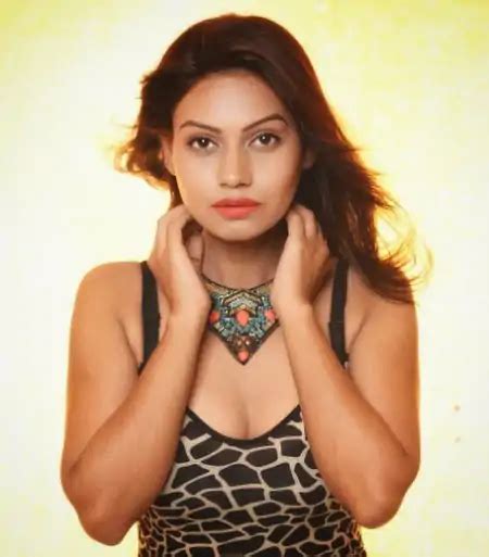 Nidhi Mahawan Latest Hot Pics And Photo