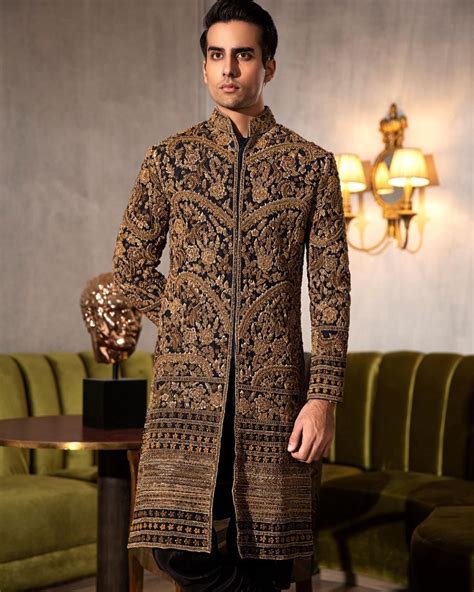 Pakistani Wedding Dresses For Men