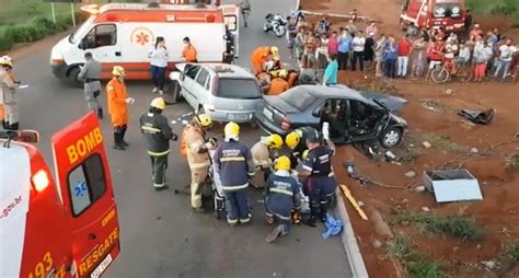 Acidente deixa três pessoas gravemente feridas na DF 128 Metrópoles