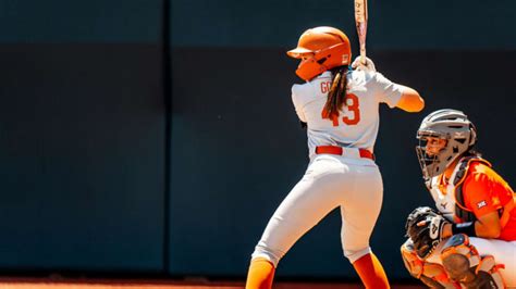 Texas Longhorns Softball To Face Texas A&M Aggies, Host Regional ...