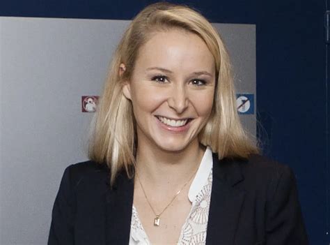 Photos Marion Mar Chal Le Pen En Bikini Dans Les Bras D Un Beau Gosse