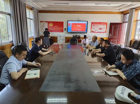 丹江口校区李岱一行走访见习学生 汉江师范学院 丹江口校区管理委员会