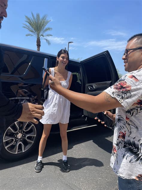 Kendall Jenner News On Twitter Kendall Jenner Spotted With Supporters