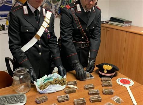 Droga E Allacci Abusivi Cinque Arresti Dei Carabinieri Fra Ladispoli E