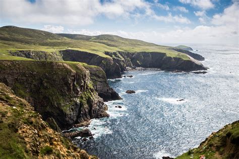 A Tiny Island Off The Coast Of Ireland Is Asking Americans To Move