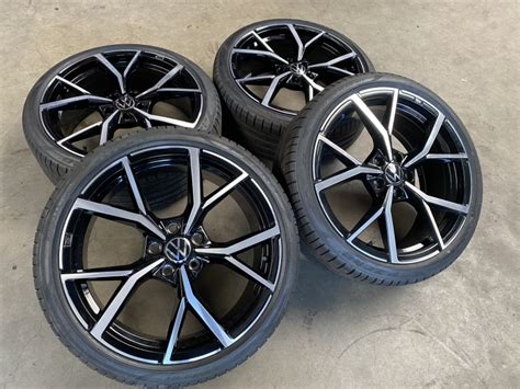 19 Inch Originele Volkswagen Golf 8 Estoril GTI Velgen Zomerbanden