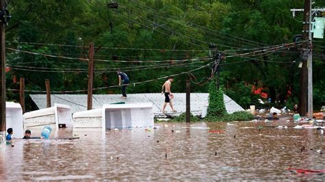 Brazil floods: 29 people killed and thousands more displaced | World News | Sky News